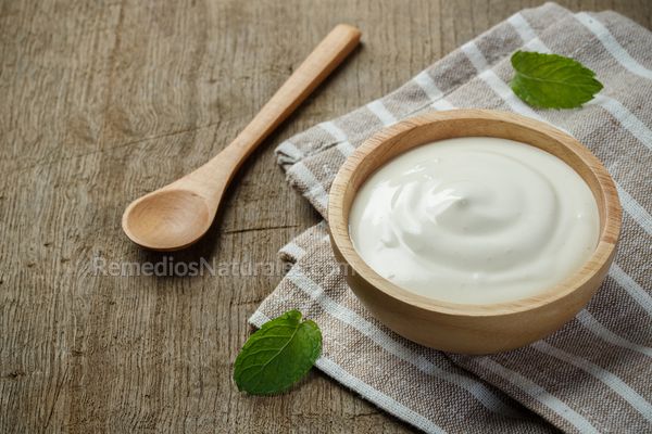 yogur natural para la gastritis